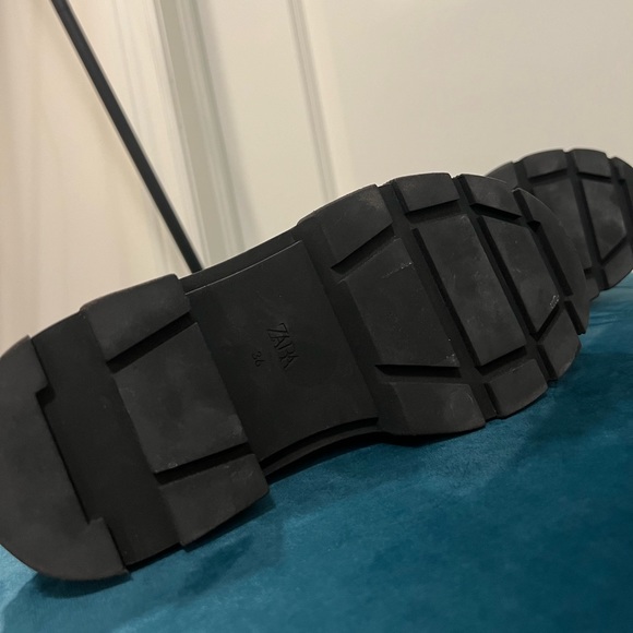 Zara Leather Boots - Picture 6 of 9